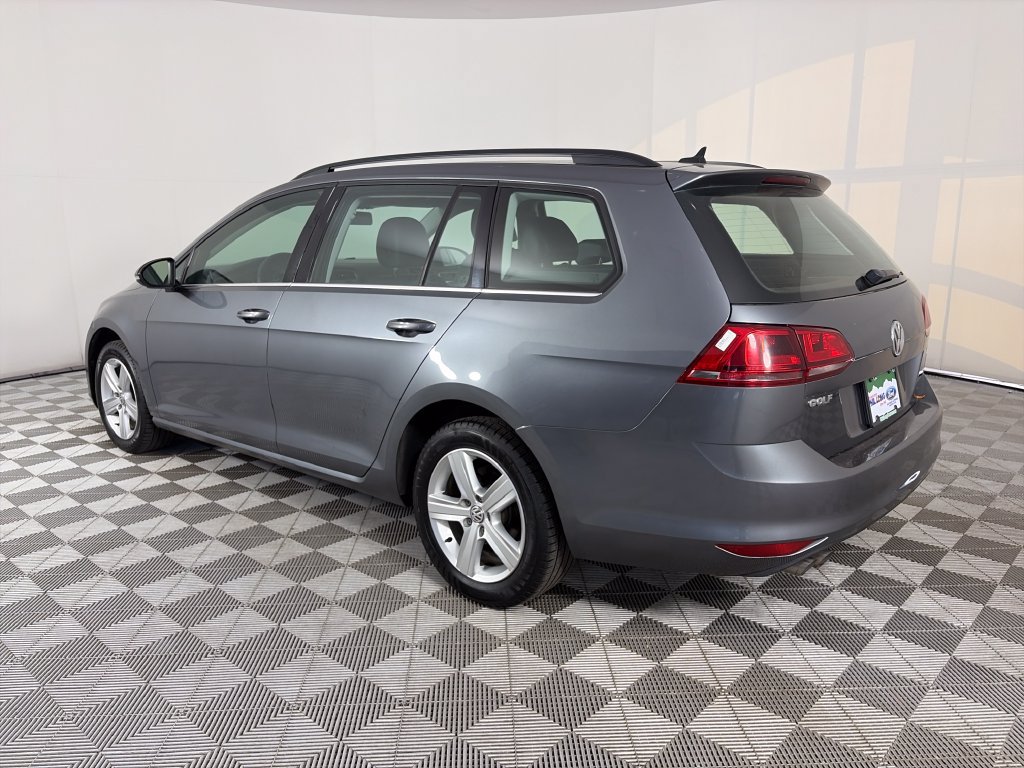 Used 2015 Volkswagen Golf TDI S FWD image 5