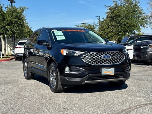 Used 2024 Ford Edge SEL w/ Convenience Package AWD/4WD image 4
