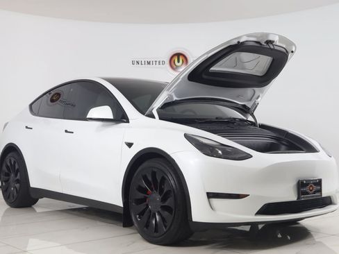 Used 2022 Tesla Model Y Performance AWD/4WD image 19