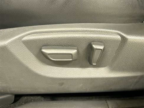 Used 2024 Mitsubishi Eclipse Cross SEL image 10