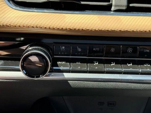 New 2026 Chevrolet Equinox ACTIV AWD/4WD image 17