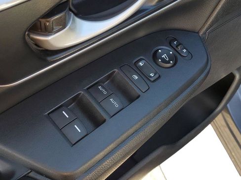 Used 2022 Honda CR-V EX-L image 13