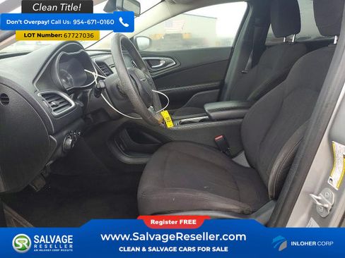 Used 2015 Chrysler 200 Limited FWD image 9