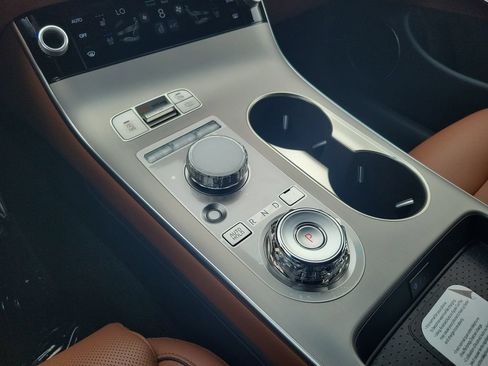 New 2026 Genesis GV70 2.5T Advanced AWD/4WD image 11
