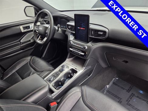 Used 2020 Ford Explorer ST w/ ST Street Pack image 14