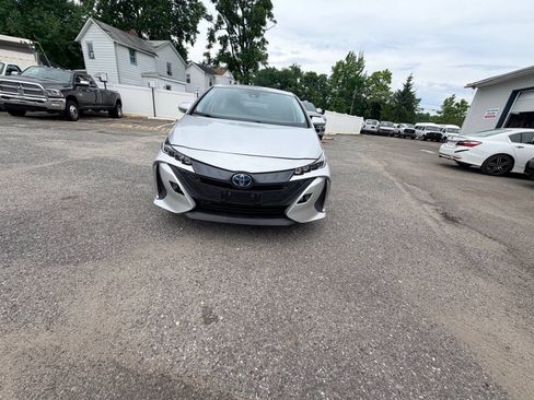 Used 2020 Toyota Prius Prime XLE FWD image 14