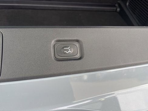 New 2025 Lincoln Navigator Reserve w/ Jet Appearance Package AWD/4WD image 10