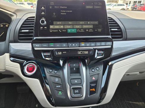 Used 2026 Honda Odyssey Elite image 10