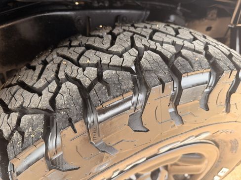 Used 2015 Toyota Tacoma 4x4 Access Cab image 12