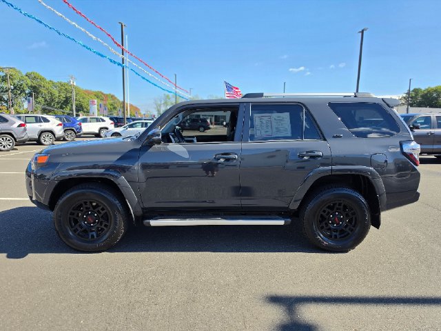 Used 2024 Toyota 4Runner SR5 Premium w/ Moonroof Package AWD/4WD image 4