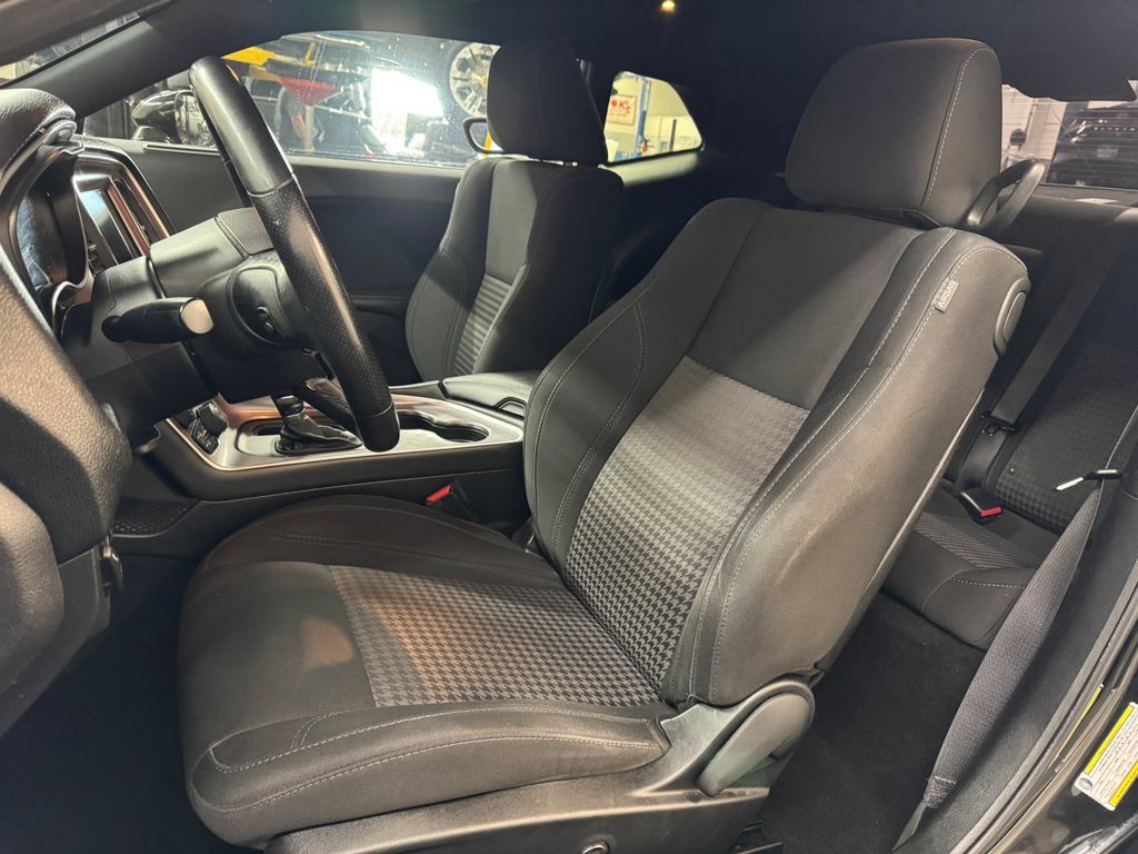 Used 2019 Dodge Challenger SXT w/ Blacktop Package RWD image 16