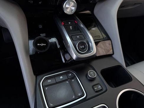 Used 2022 Acura MDX FWD w/ Technology Package image 18