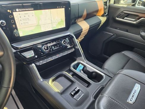 Used 2024 GMC Sierra 2500 Denali w/ Denali Reserve Package image 50