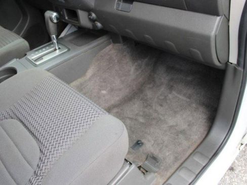 Used 2018 Nissan Frontier SV image 33