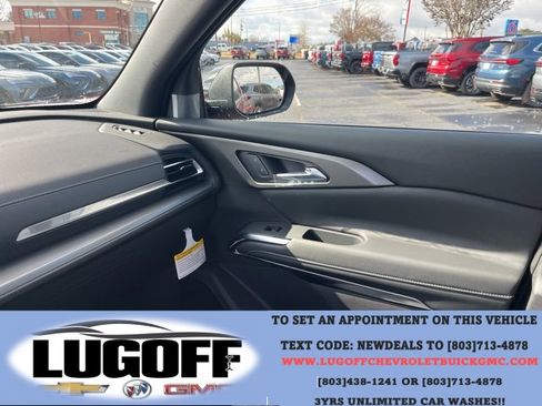 New 2026 Chevrolet Traverse LT w/ Midnight/Sport Edition image 16