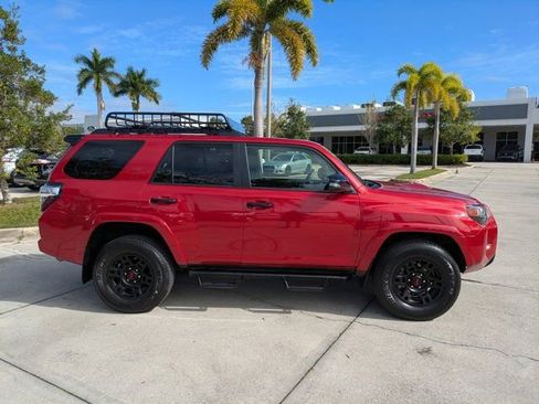 Used 2021 Toyota 4Runner Venture image 3