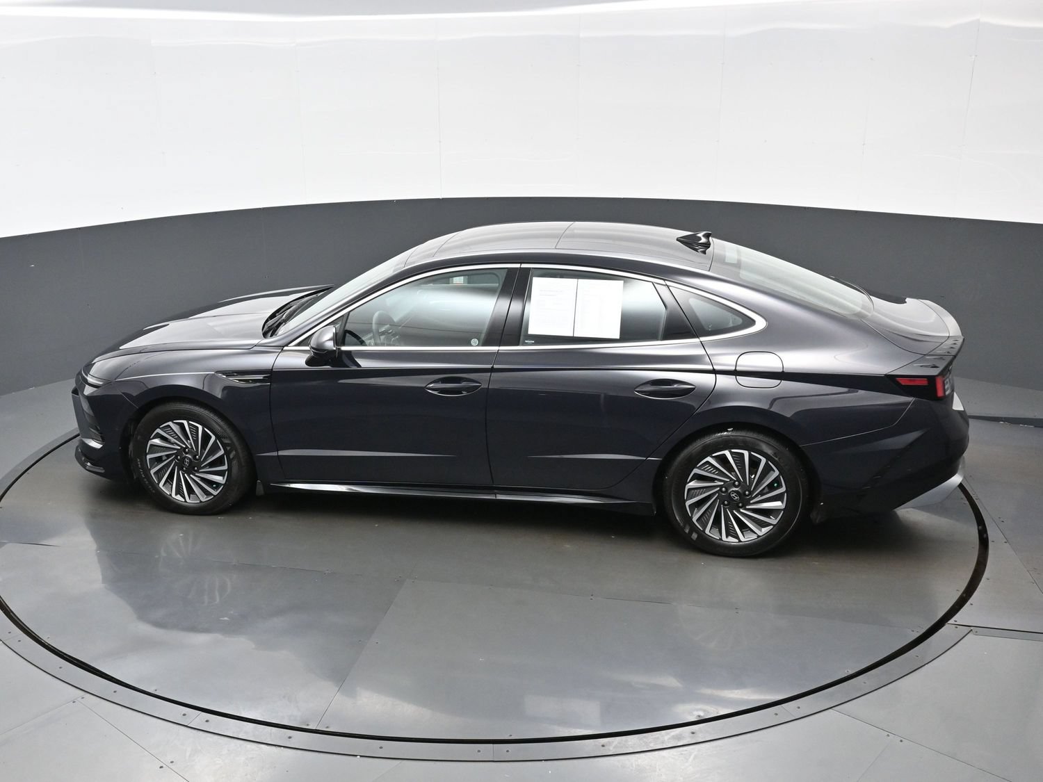 Certified 2026 Hyundai Sonata Limited FWD image 36