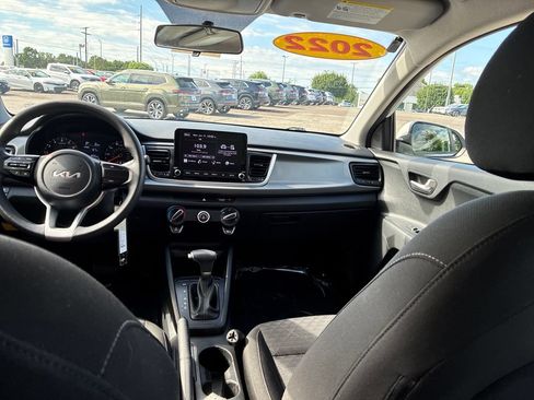 Used 2022 Kia Rio LX FWD image 17