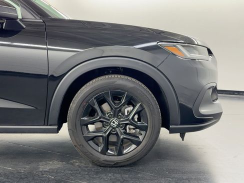 Used 2025 Honda HR-V Sport image 12