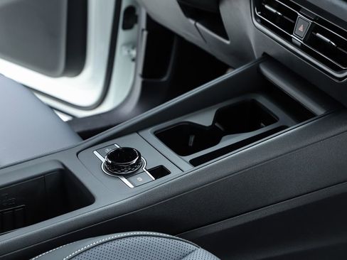 New 2026 Volkswagen Tiguan SE R-Line image 73