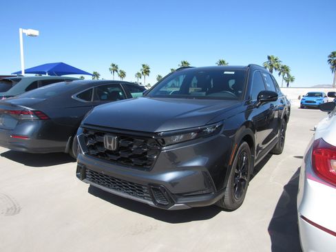 Used 2025 Honda CR-V Sport-L image 1