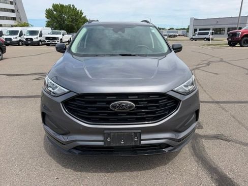 Certified 2024 Ford Edge SE w/ Black Appearance Package AWD/4WD image 5