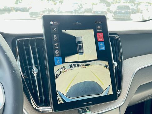 New 2026 Volvo XC60 B5 Plus w/ Protection Package Premier image 19