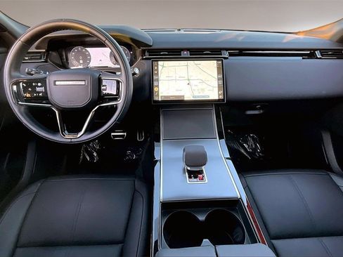Used 2025 Land Rover Range Rover Velar Dynamic SE image 7