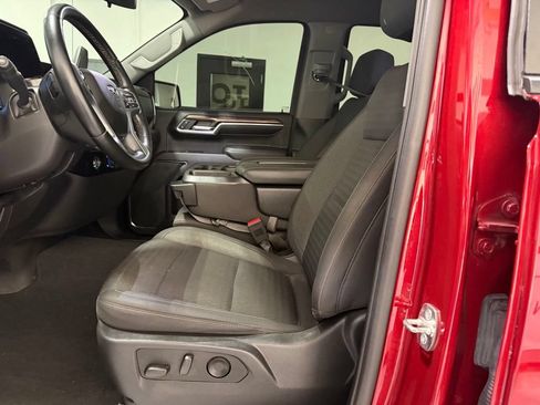 Used 2023 Chevrolet Silverado 1500 LT Trail Boss w/ Protection Package AWD/4WD image 5