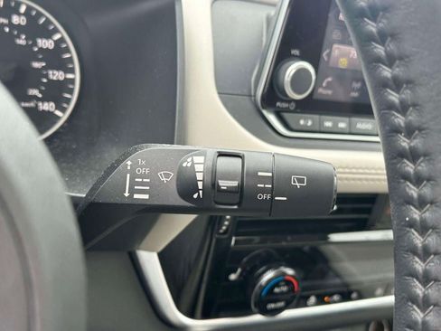 Certified 2023 Nissan Rogue SL AWD/4WD image 26