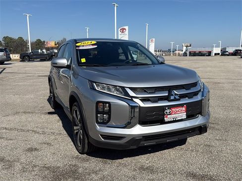 Used 2024 Mitsubishi Outlander Sport 2.0 SE Rear Camera & Heated Se image 7