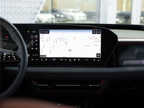 Certified 2025 Audi S6 e-tron Prestige w/ 21" Black Optic Package image 15