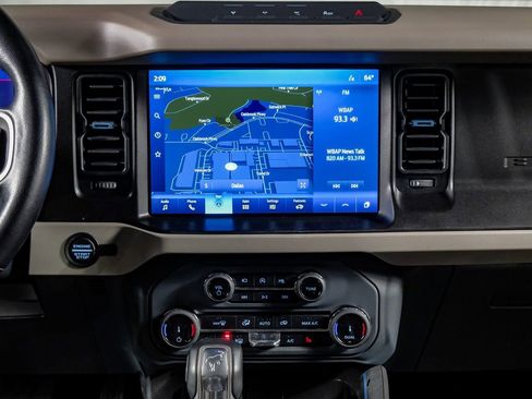 Used 2022 Ford Bronco Wildtrak image 24