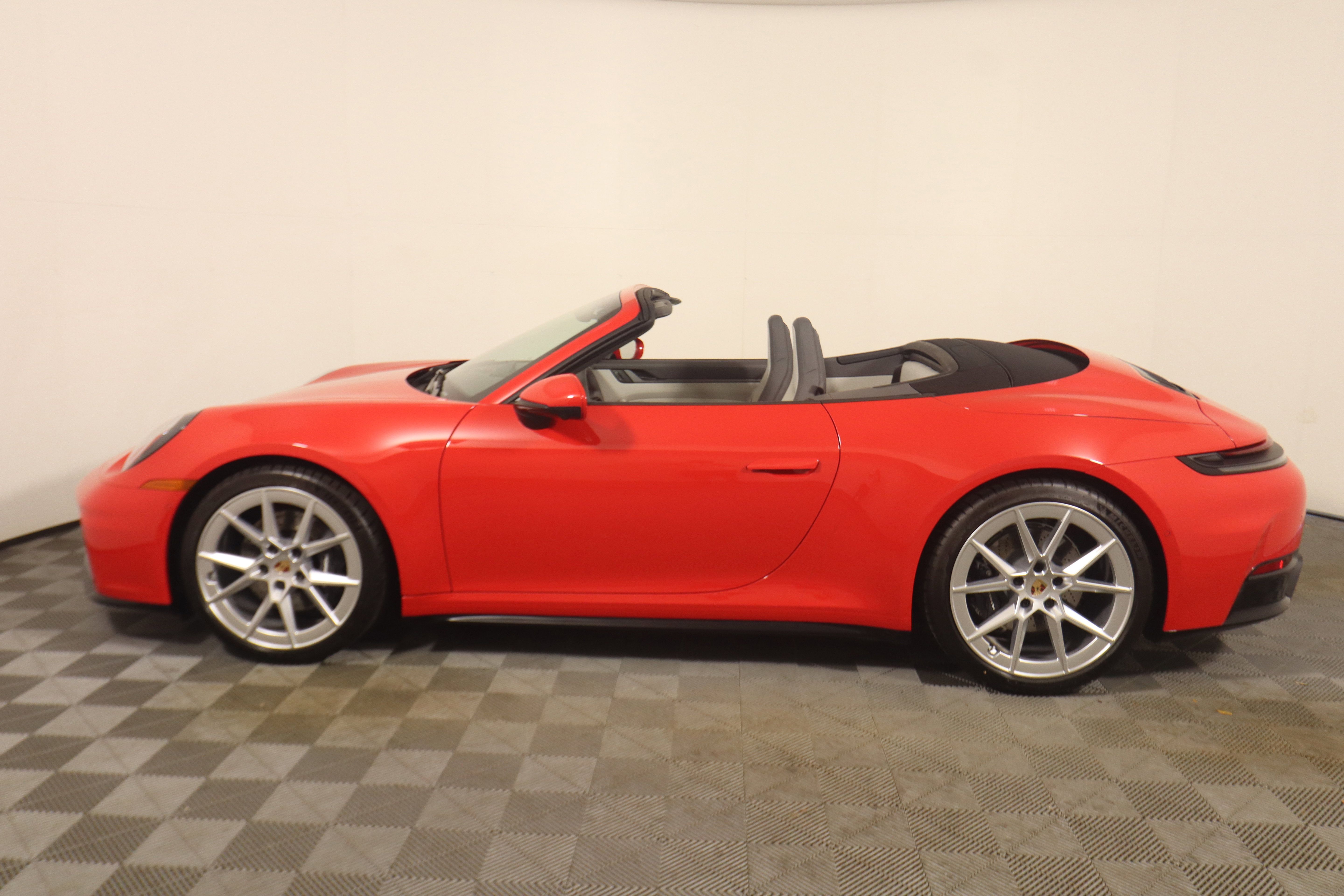 Certified 2026 Porsche 911 Carrera RWD image 2