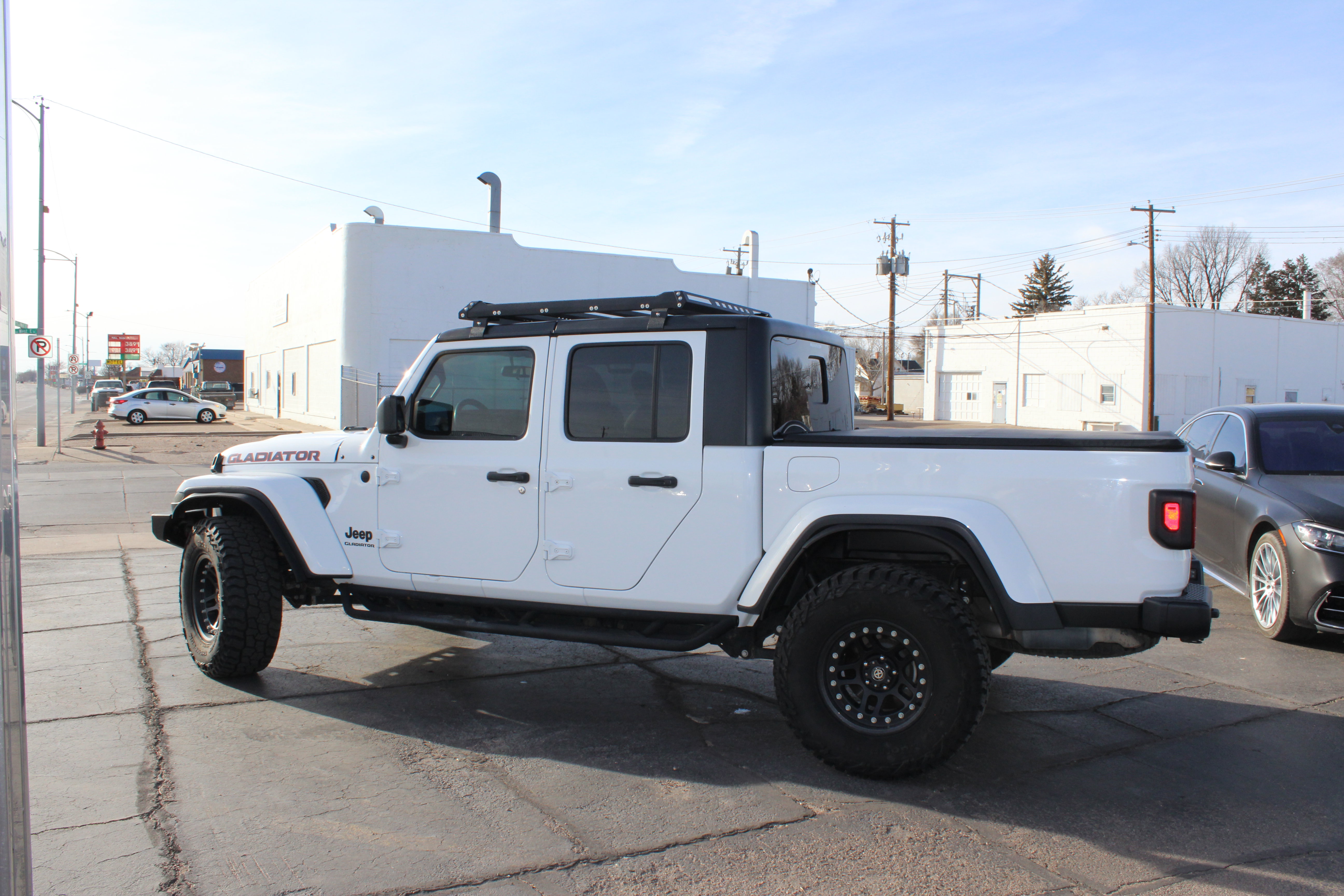 Used 2020 Jeep Gladiator Sport AWD/4WD image 5