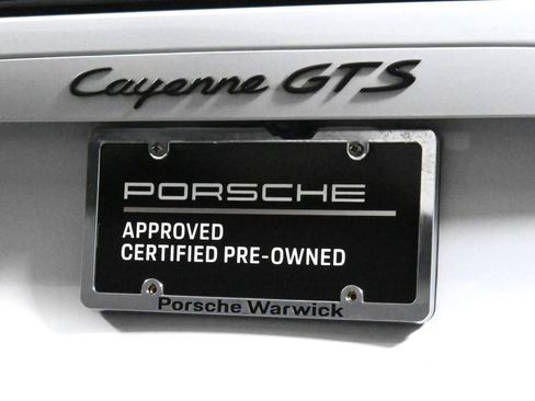 Used 2022 Porsche Cayenne GTS image 14
