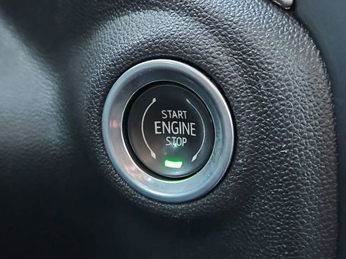 Used 2021 GMC Sierra 1500 SLT image 26