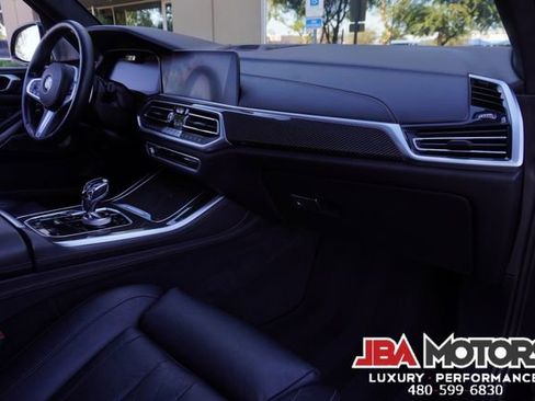 Used 2021 BMW X5 M50i w/ Executive Package image 9