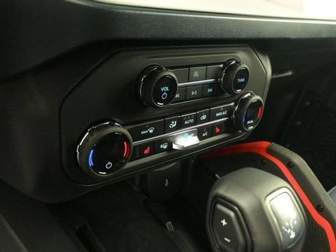 New 2026 Ford Bronco Heritage Edition AWD/4WD image 17