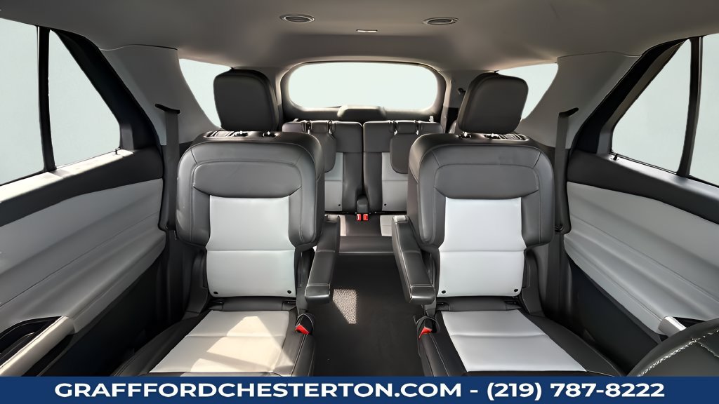 Used 2023 Ford Explorer XLT w/ Equipment Group 202A AWD/4WD image 24