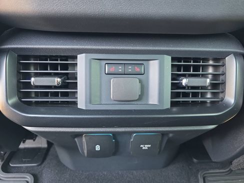 Used 2025 Ford F150 Raptor AWD/4WD image 12