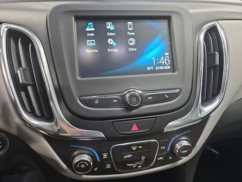 Used 2018 Chevrolet Equinox LS image 20