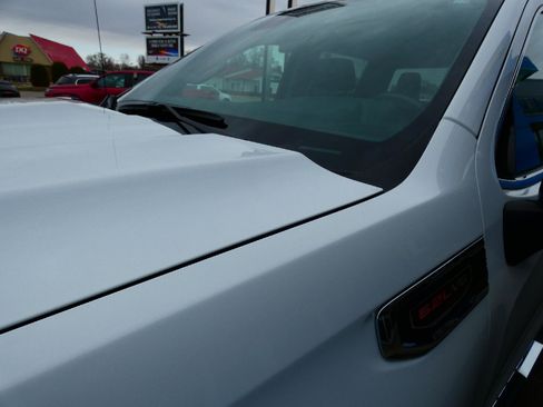 Used 2023 GMC Sierra 1500 SLT w/ SLT Convenience Package image 7