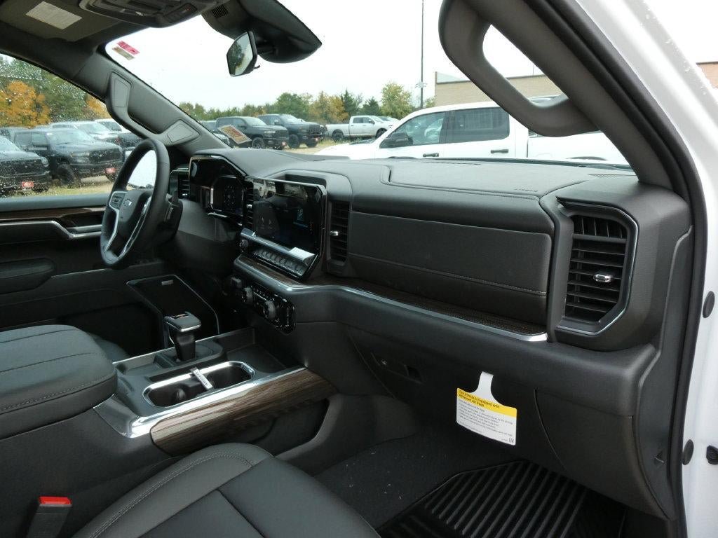 New 2026 Chevrolet Silverado 1500 RST w/ Convenience Package II AWD/4WD image 10