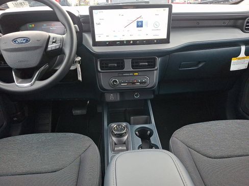 New 2025 Ford Maverick XL image 10
