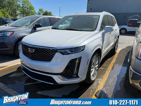 Used 2023 Cadillac XT6 Luxury AWD/4WD image 3