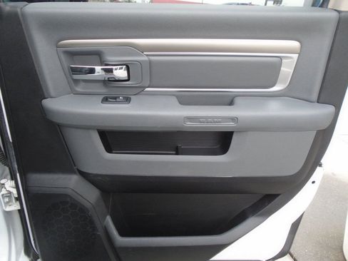 Used 2018 RAM 1500 Big Horn image 31