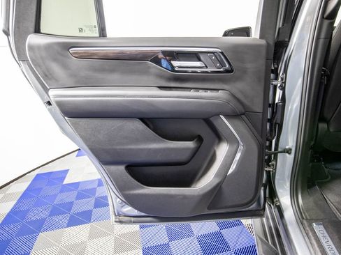 Used 2025 Chevrolet Tahoe LT image 14