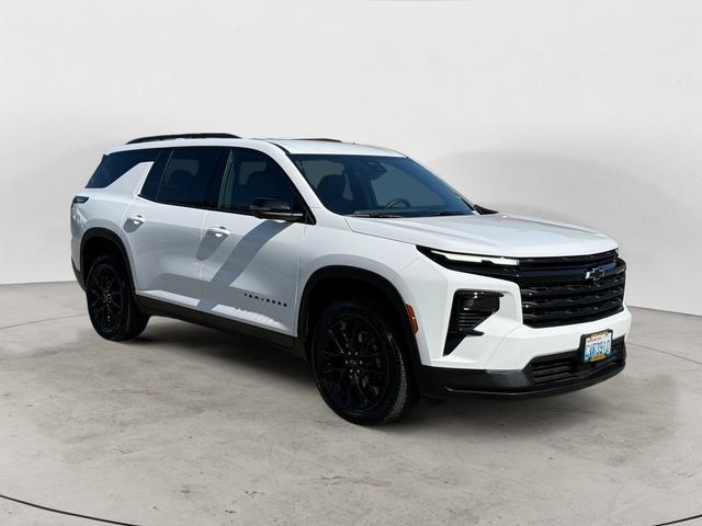 Certified 2026 Chevrolet Traverse LT w/ Midnight/Sport Edition AWD/4WD image 3