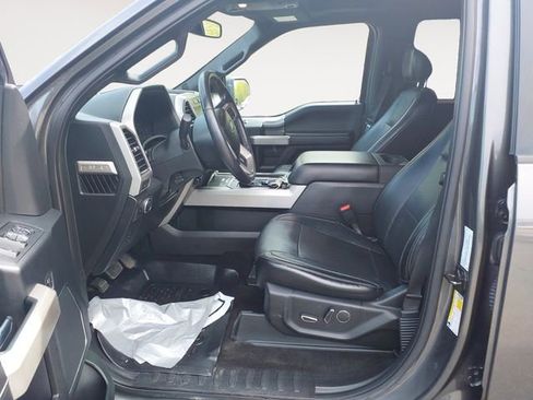 Used 2017 Ford F150 Lariat AWD/4WD image 9
